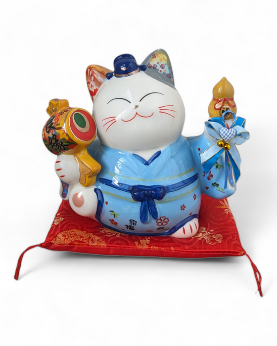 Lucky Cat Maneki Neko