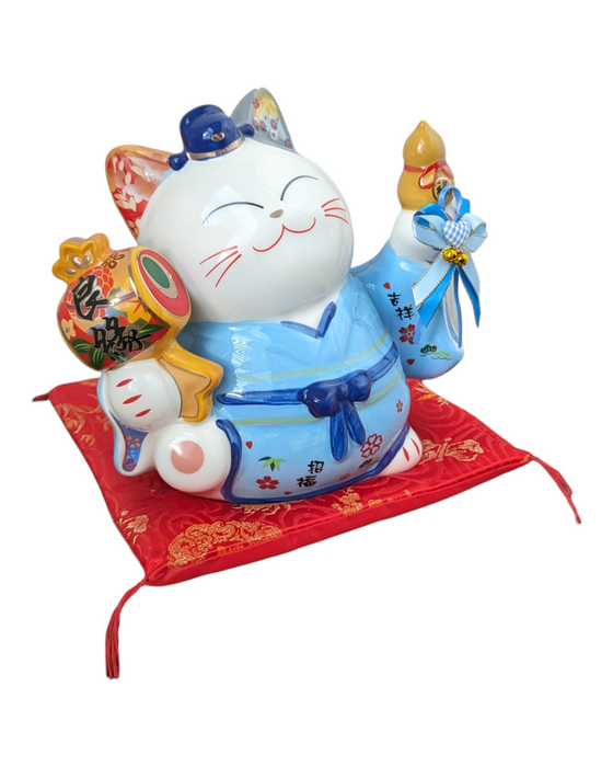 Lucky Cat Maneki Neko