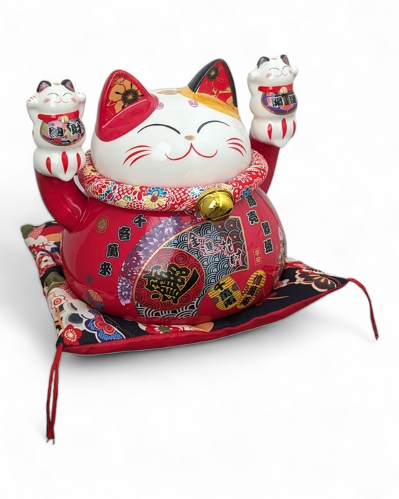 Lucky Cat Maneki Neko